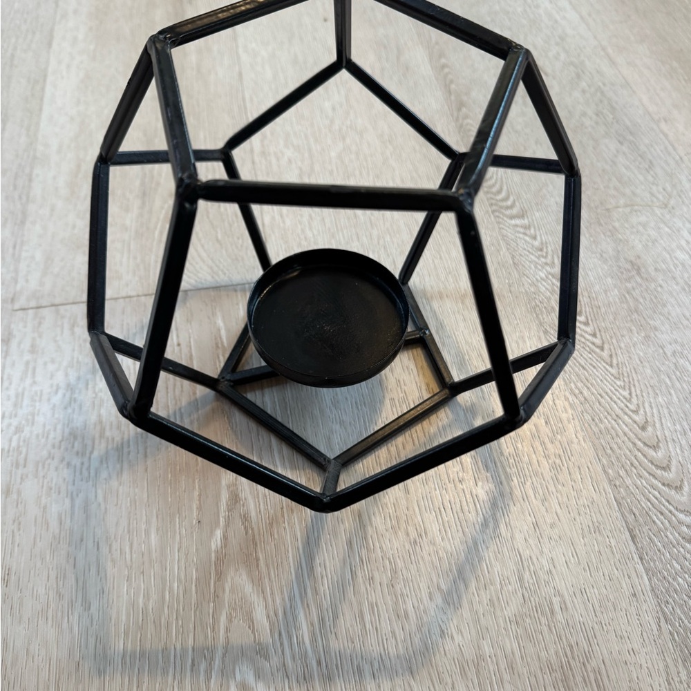 Geometric Black Metal Candle Holder